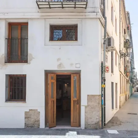 Bajo En El Centro Valensiya