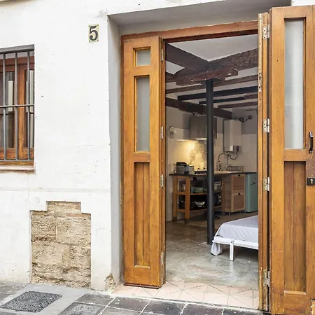 Bajo En El Centro Valensiya